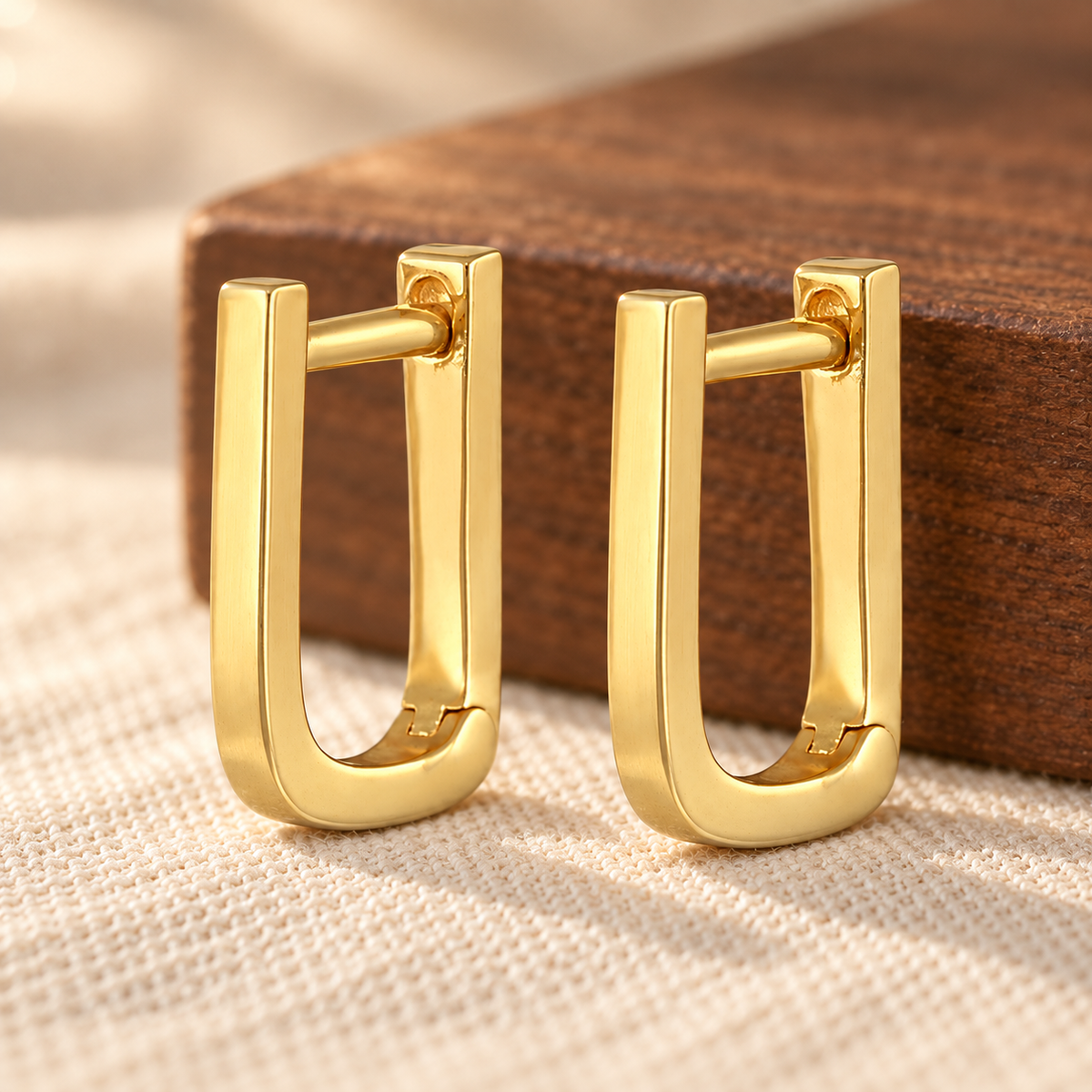 close up hinge profile